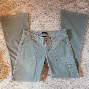 Excellent used condition! A&F corduroy pants.